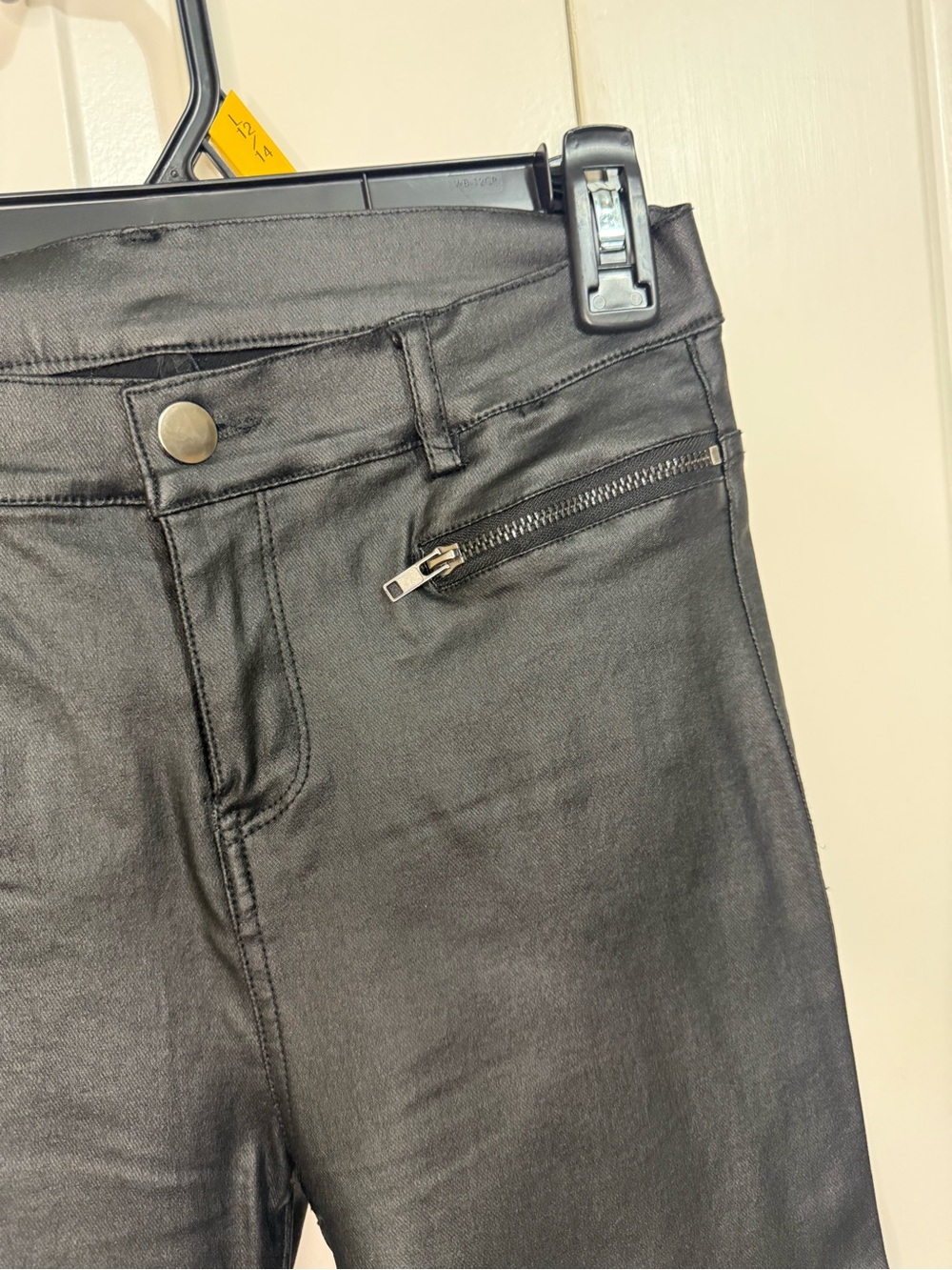 Women's Black Moto Skinny Pants with Zipper Accents - Picture 5 of 10